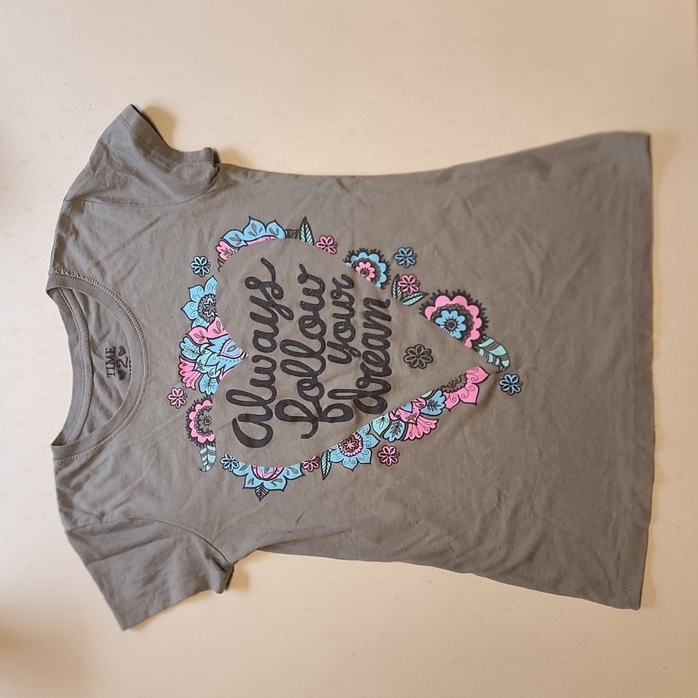 ✨️4/$25! Follow Your Dream T-Shirt